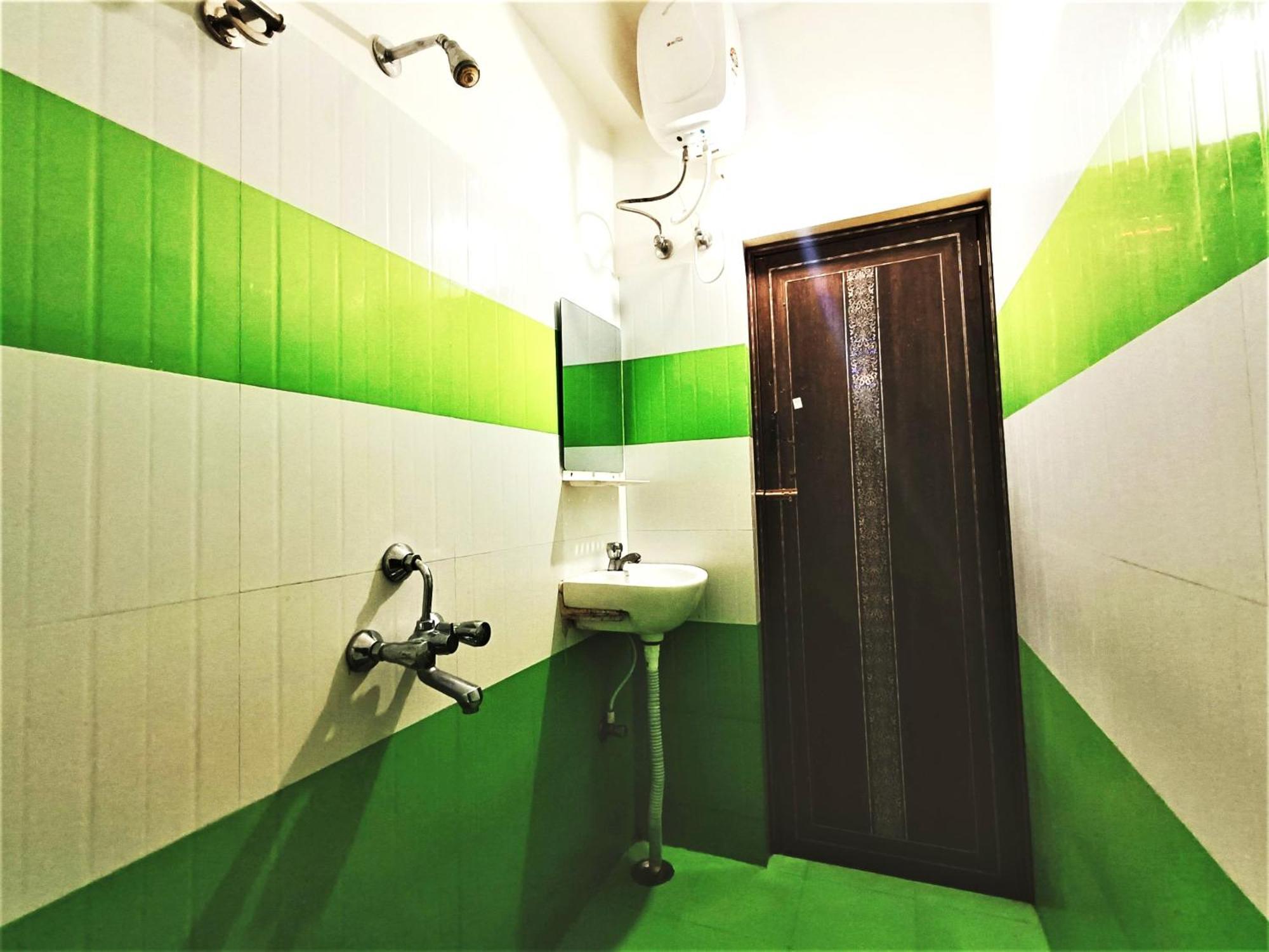 Goroomgo Krishna Residency Puri Near Sea Beach - Spacious Room With Excellent Service Awarded - Best Seller Exteriér fotografie